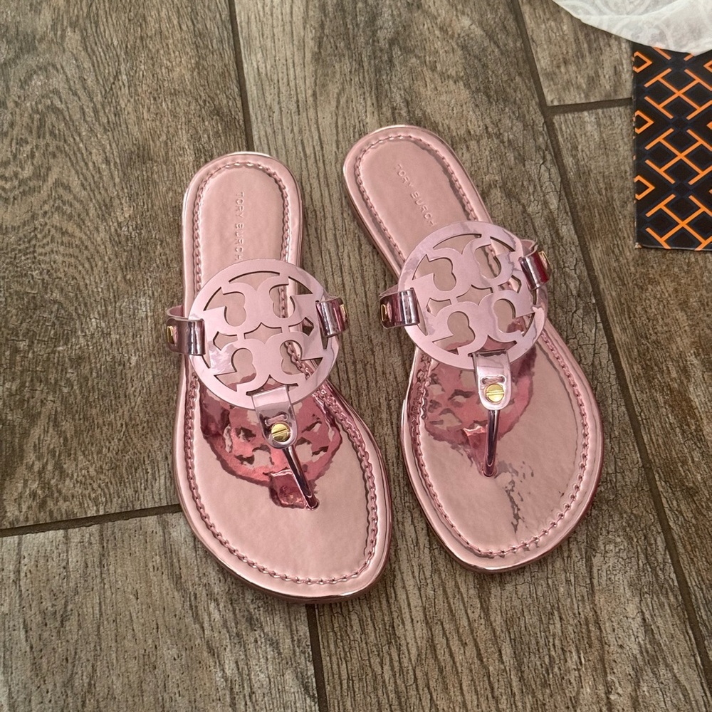Tory Burch Pink Sandals for Women - Picture 2 of 11